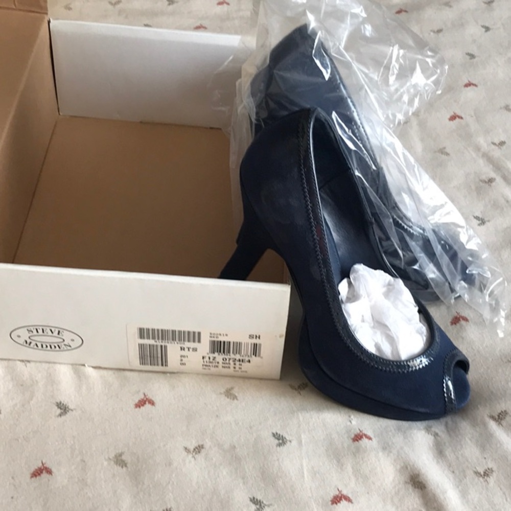 Steve Madden blue Beals